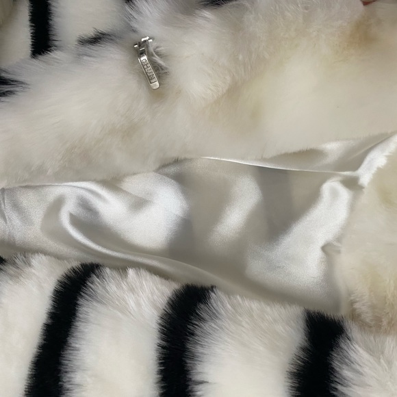 Faux Fur Black And White Striped Coat - size x-small - Picture 7 of 12